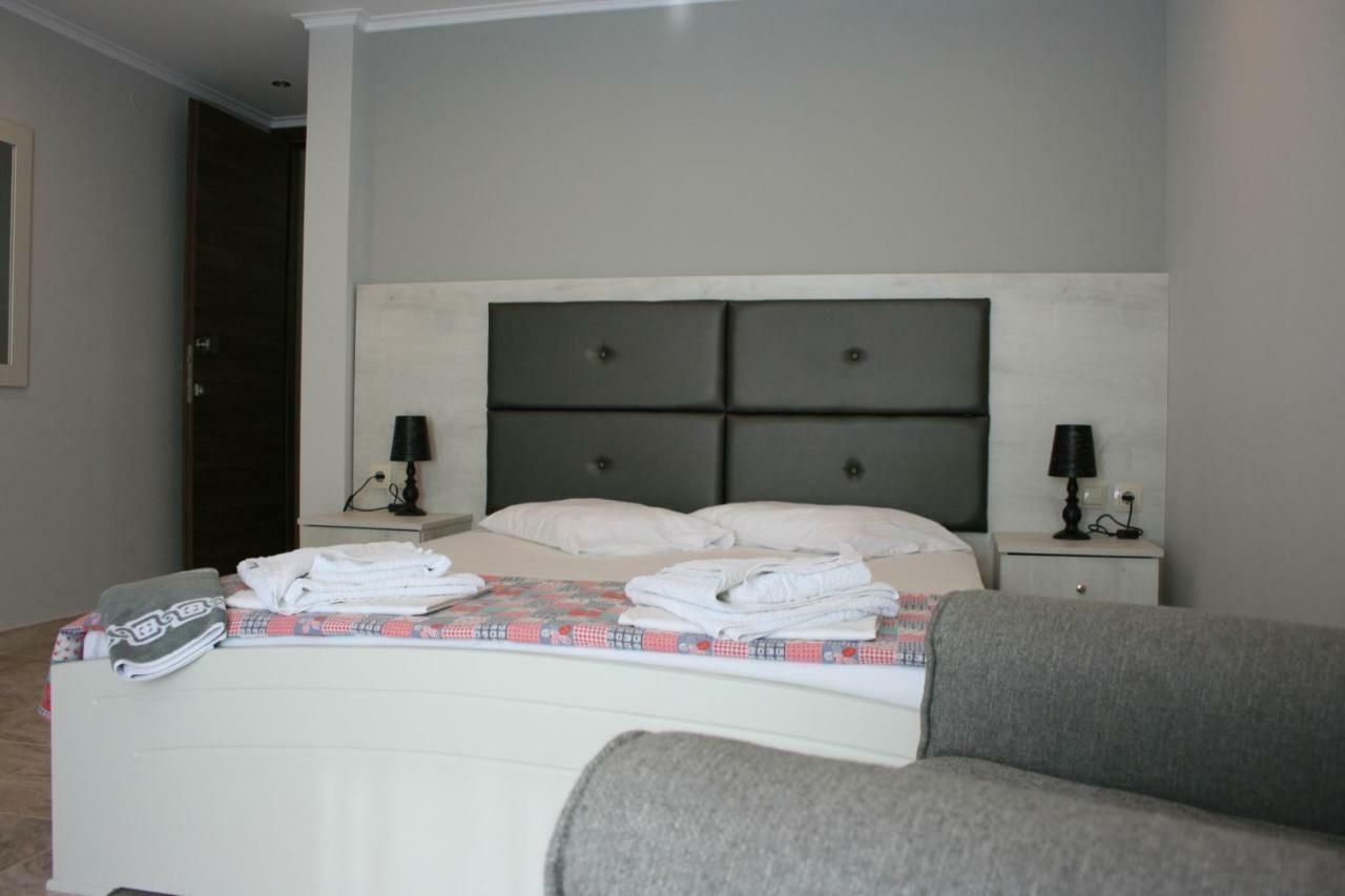 Rea Hotel ปาราเลียกาเตอรีนิส ภายนอก รูปภาพ